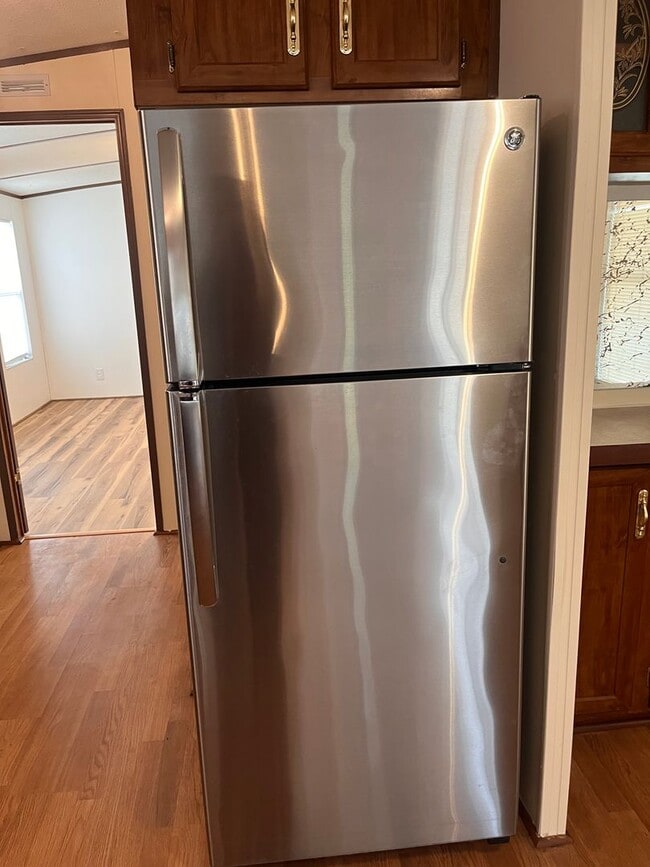 Building Photo - Home in south Lowndes County