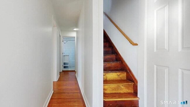 Building Photo - 108 Adams St