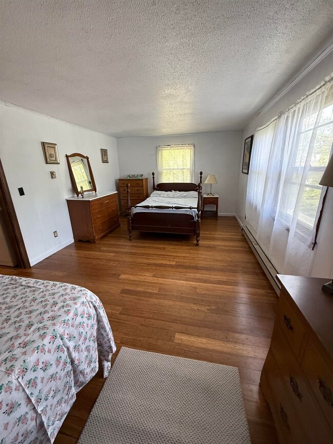 Building Photo - 18 Myrica Ave