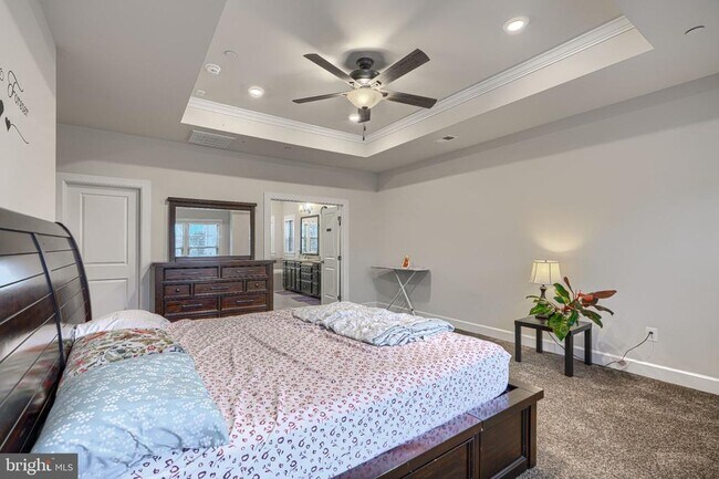 Building Photo - 7142 Starmount Ct