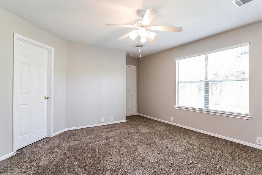 Building Photo - 6534 Bridgegate Dr