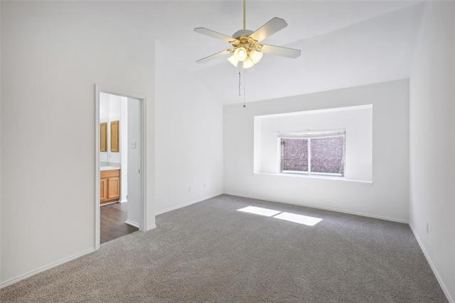 Building Photo - 728 Cardinal Dr