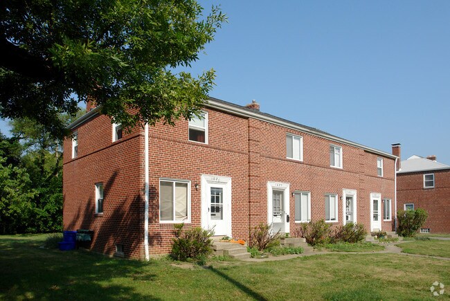 Building Photo - 1827-1833 North Star Ave