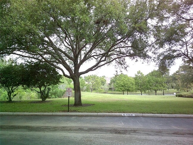 Building Photo - 6292 Twain St