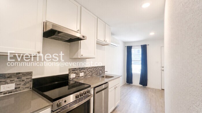 Building Photo - 7037 Elm Cv