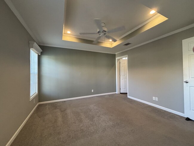 Building Photo - 4 Golf Cove Ct