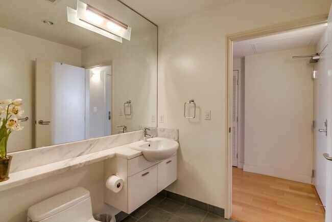 Building Photo - 575 Sixth Ave