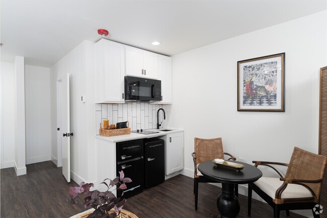 Studio - 253SF - Ktichen - The Vintage