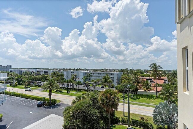 Building Photo - 3475 S Ocean Blvd