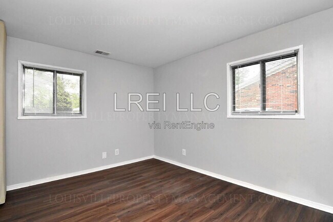 Building Photo - 9909 Plaudit Way