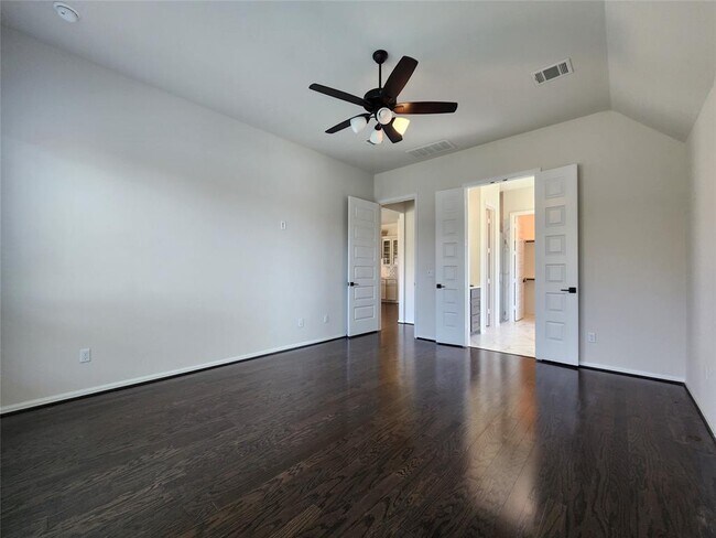 Building Photo - 522 Jefferson Dr
