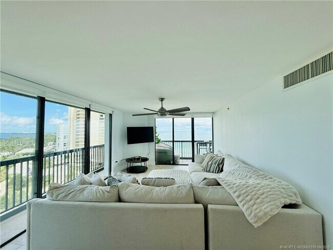Building Photo - 8800 S Ocean Dr