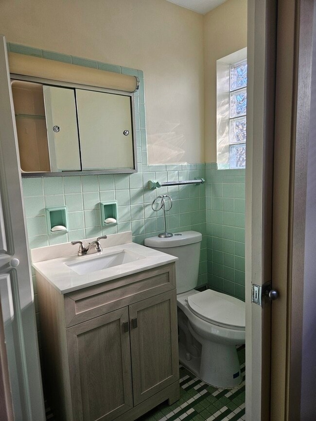 Building Photo - 2617 N 74th Ct