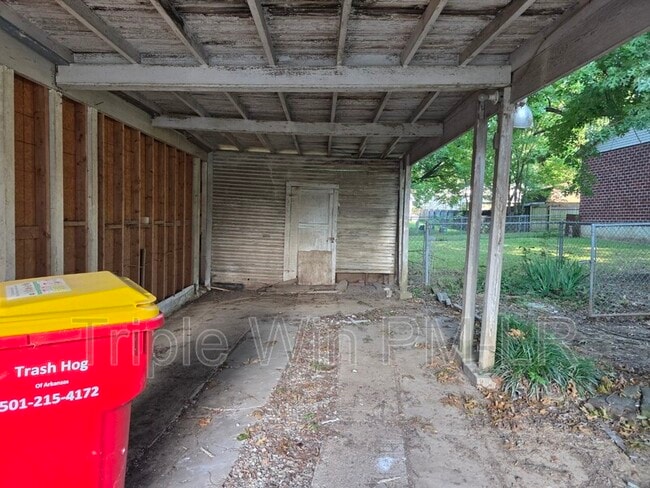Building Photo - 609 N Morrill St