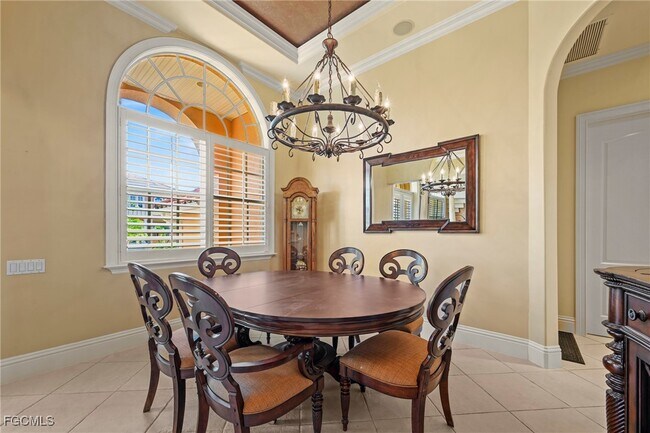 Building Photo - 18150 Old Pelican Bay Dr