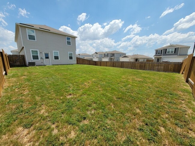 Building Photo - 766 Veloway Trail