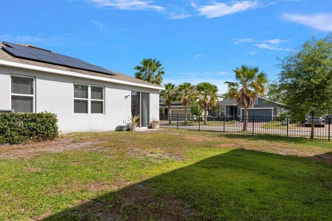Building Photo - 12353 Blue Pacific Dr