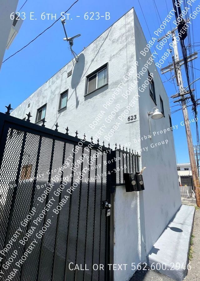 Building Photo - 623 E 6th St