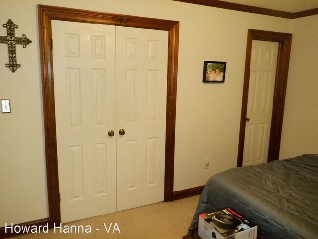 Building Photo - 2 br, 2.5 bath House - 1727 Volvo Parkway