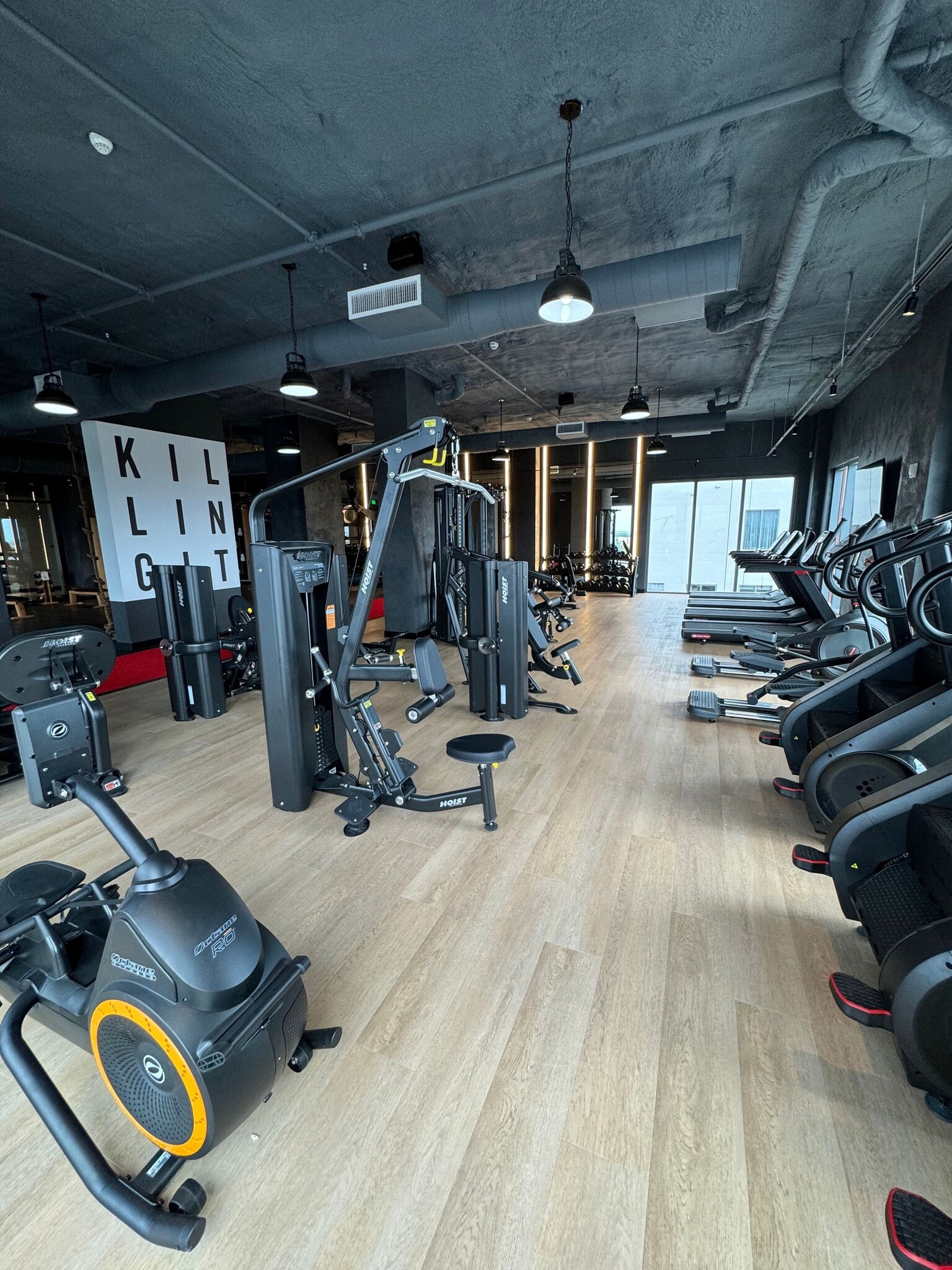 Building Photo - 122 NE 23rd St