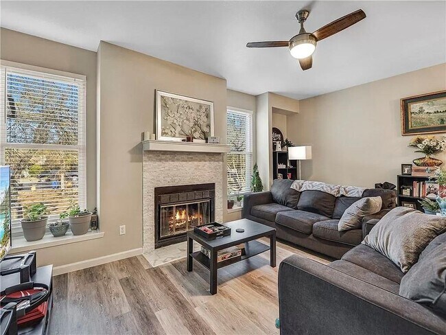 Building Photo - 5313 Indio Dr