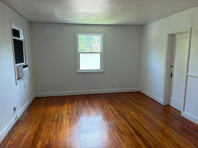 Bedroom 2 - 46 Wren St