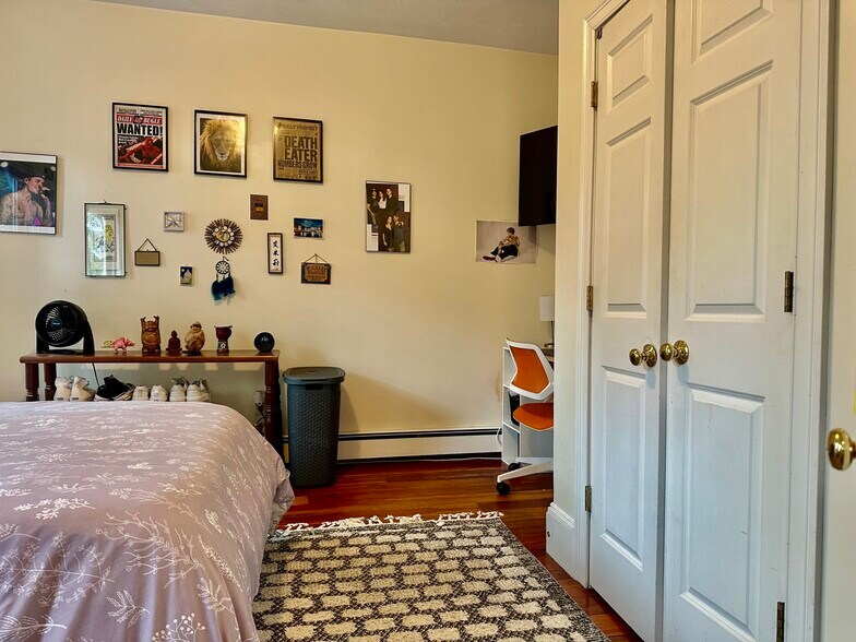Building Photo - 12-14 Marcella St. Unit 2