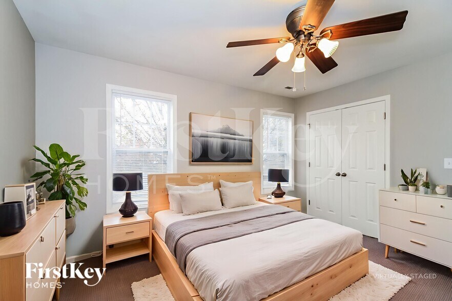 Building Photo - 112 Waverly St