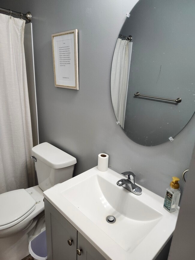 Building Photo - 7211 Camden Ave N