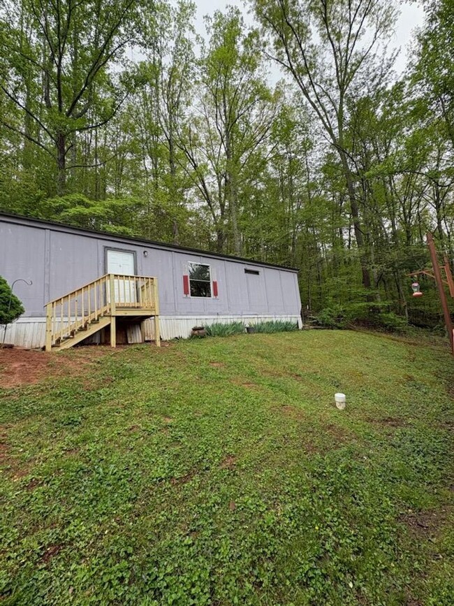 Primary Photo - Nice 2 Bedroom in Candler