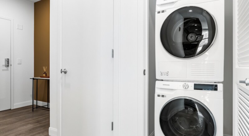 Building Photo - 740 N Wells St