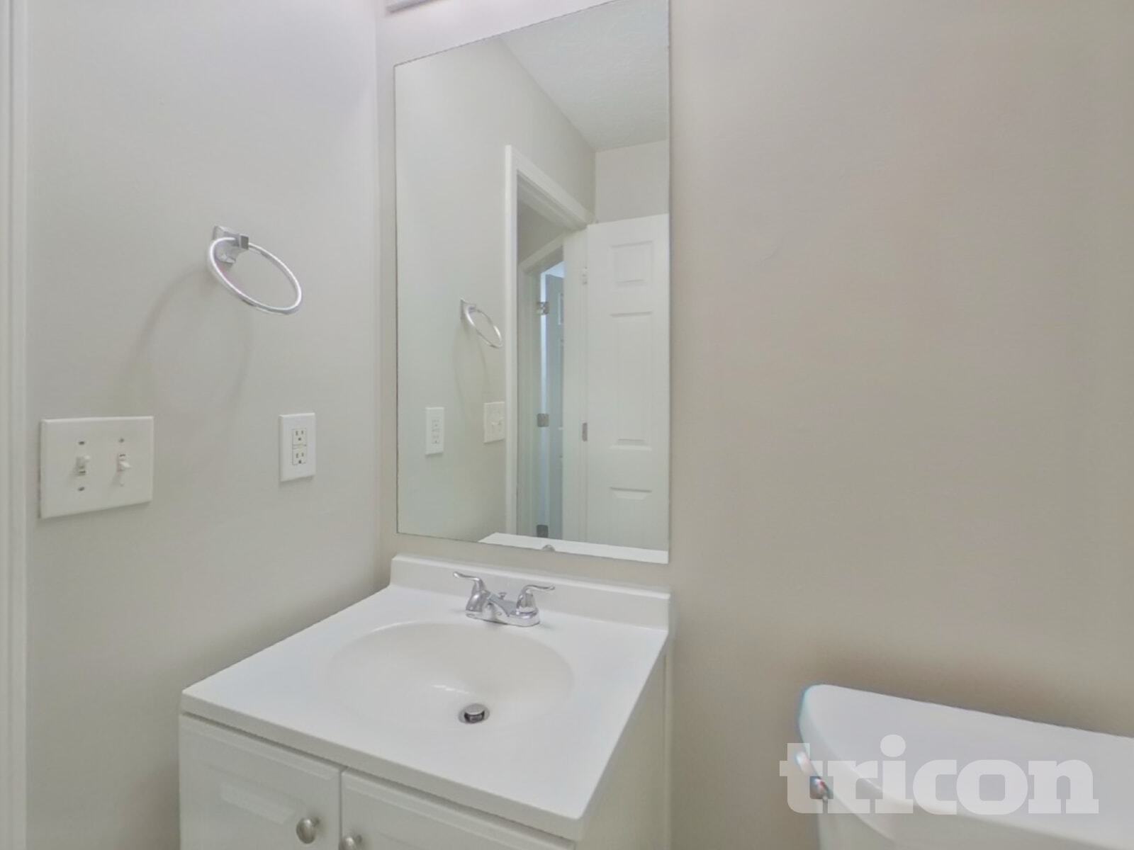 Building Photo - 845 Overlook Trail