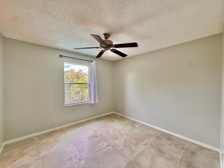 Building Photo - 2698 Linkside Dr
