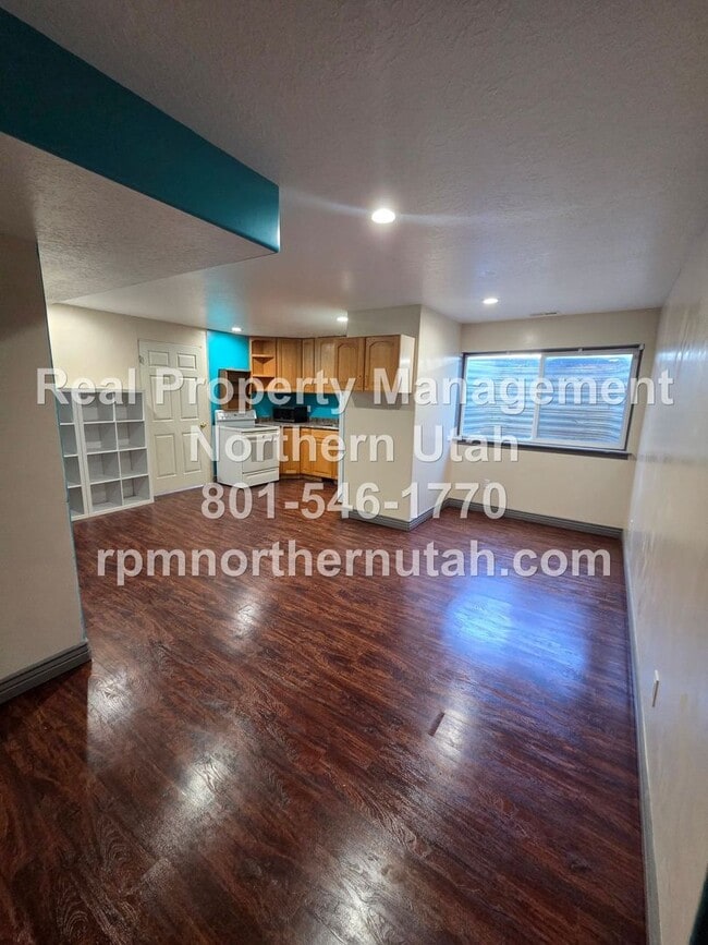 Building Photo - 4 Bed 2 Bath Basement Unit in Syracuse!
