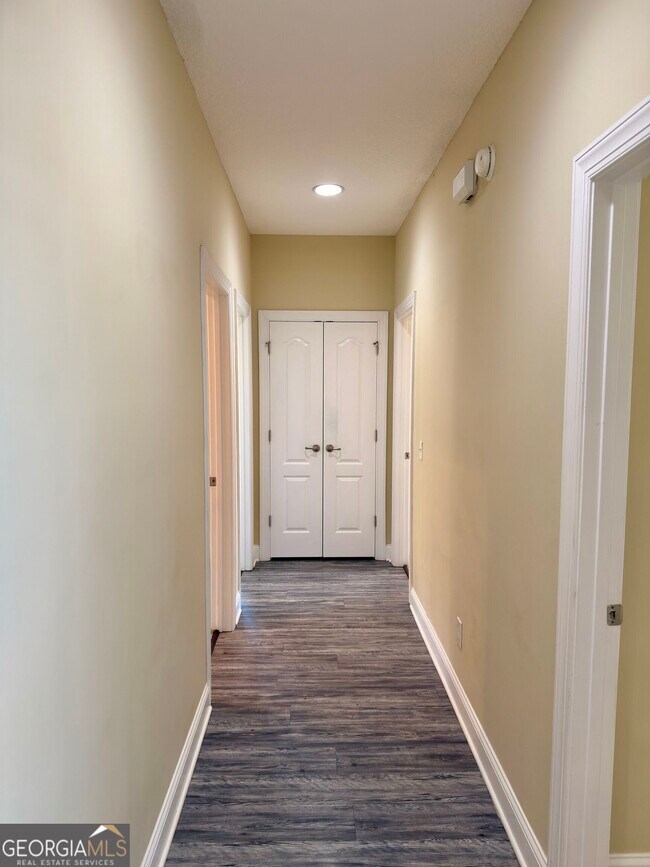 Building Photo - 38 Coastal Walk