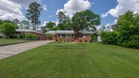 Building Photo - 4115 Lyn Dr