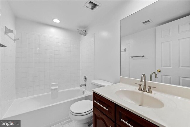 Building Photo - 13646 Sweet Woodruff Ln