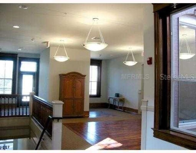 Building Photo - 2 BR/ 2BA Condo in Downtown Tampa