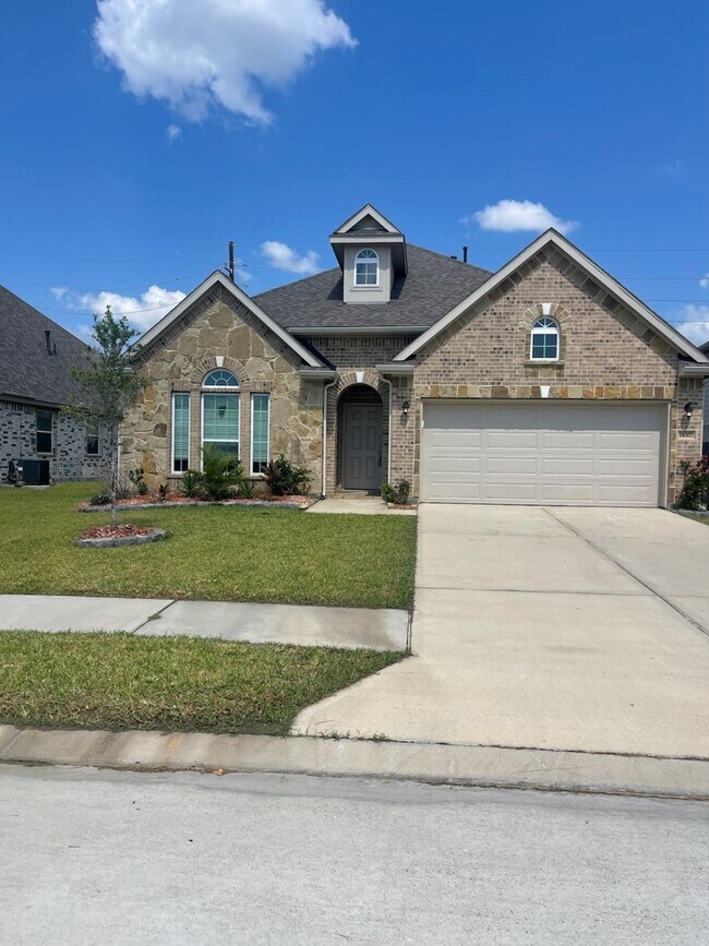 Primary Photo - 14007 S River Dr
