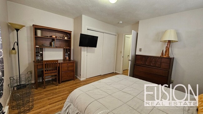 Building Photo - 140-142 Pine St