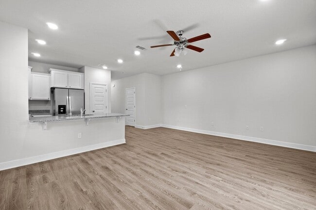 Building Photo - 227 Sandhill Pines Dr