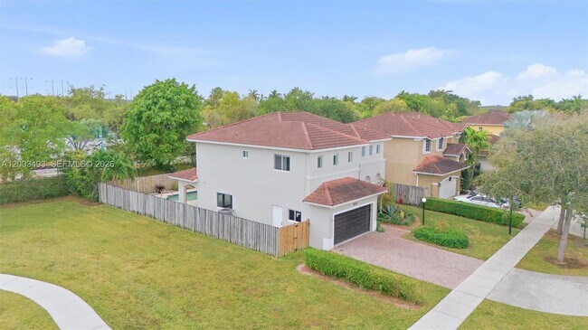 Building Photo - 12920 SW 143rd Terrace