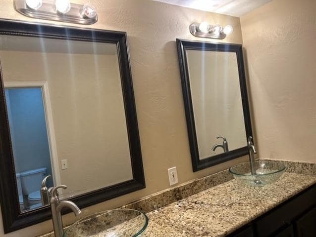 Building Photo - 2628 Lawndale Dr