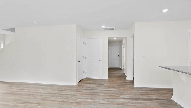 Building Photo - Brand New Spacious Home Move In Ready Now!