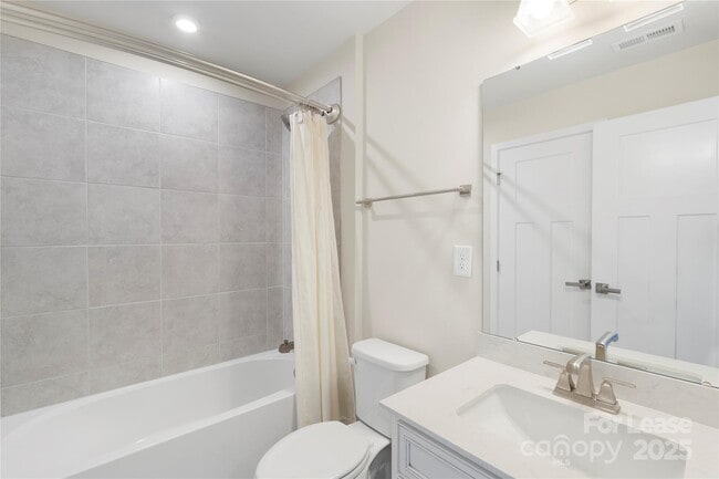 Building Photo - 128 Music Hall Wy