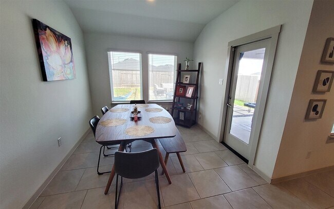 Building Photo - 3839 Sparkman Ln