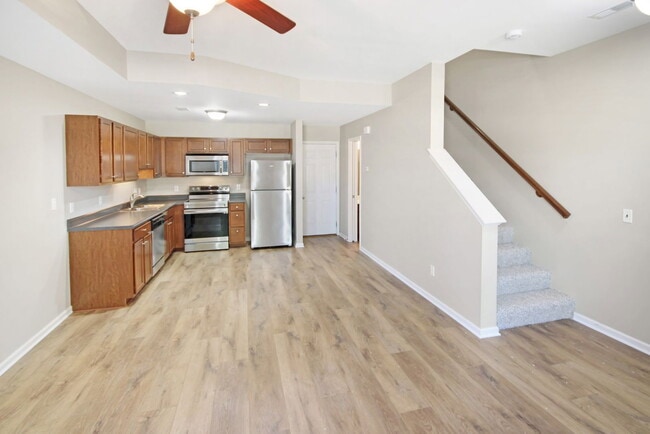 Building Photo - 174 McMenamy Rd