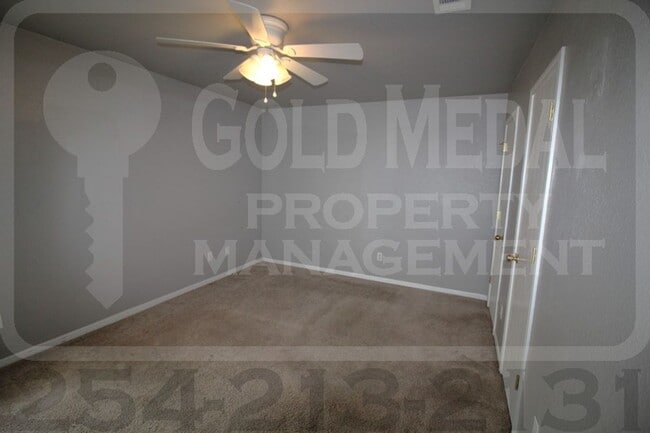 Building Photo - 1408 Pima Trail