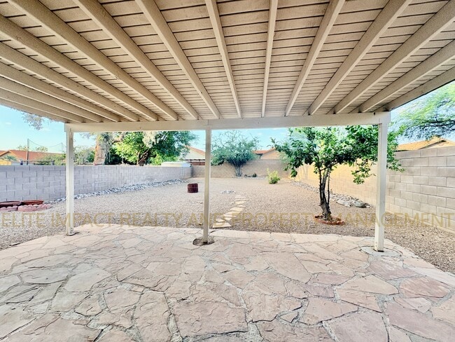 Building Photo - 9073 E Muleshoe St
