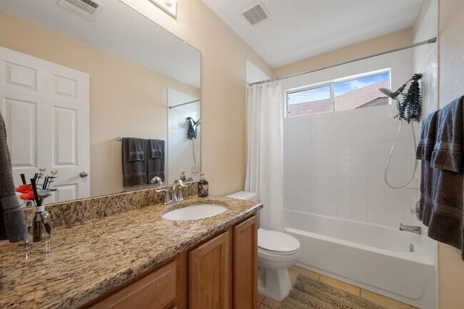 Building Photo - 14813 Mistletoe Heights Dr